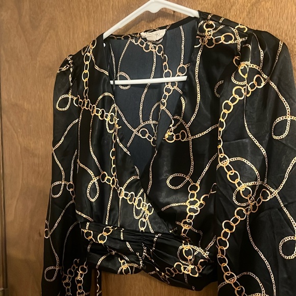 V-neck satin crop top - Picture 1 of 5